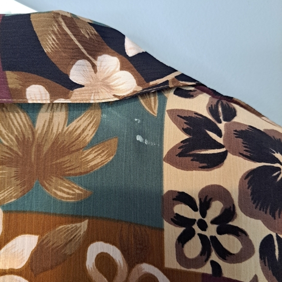 🌈Notations button-down blouse. Size XL - Picture 5 of 5